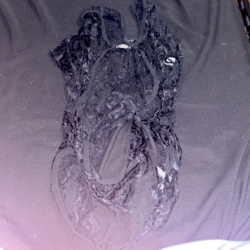 Black lingerie set never worn